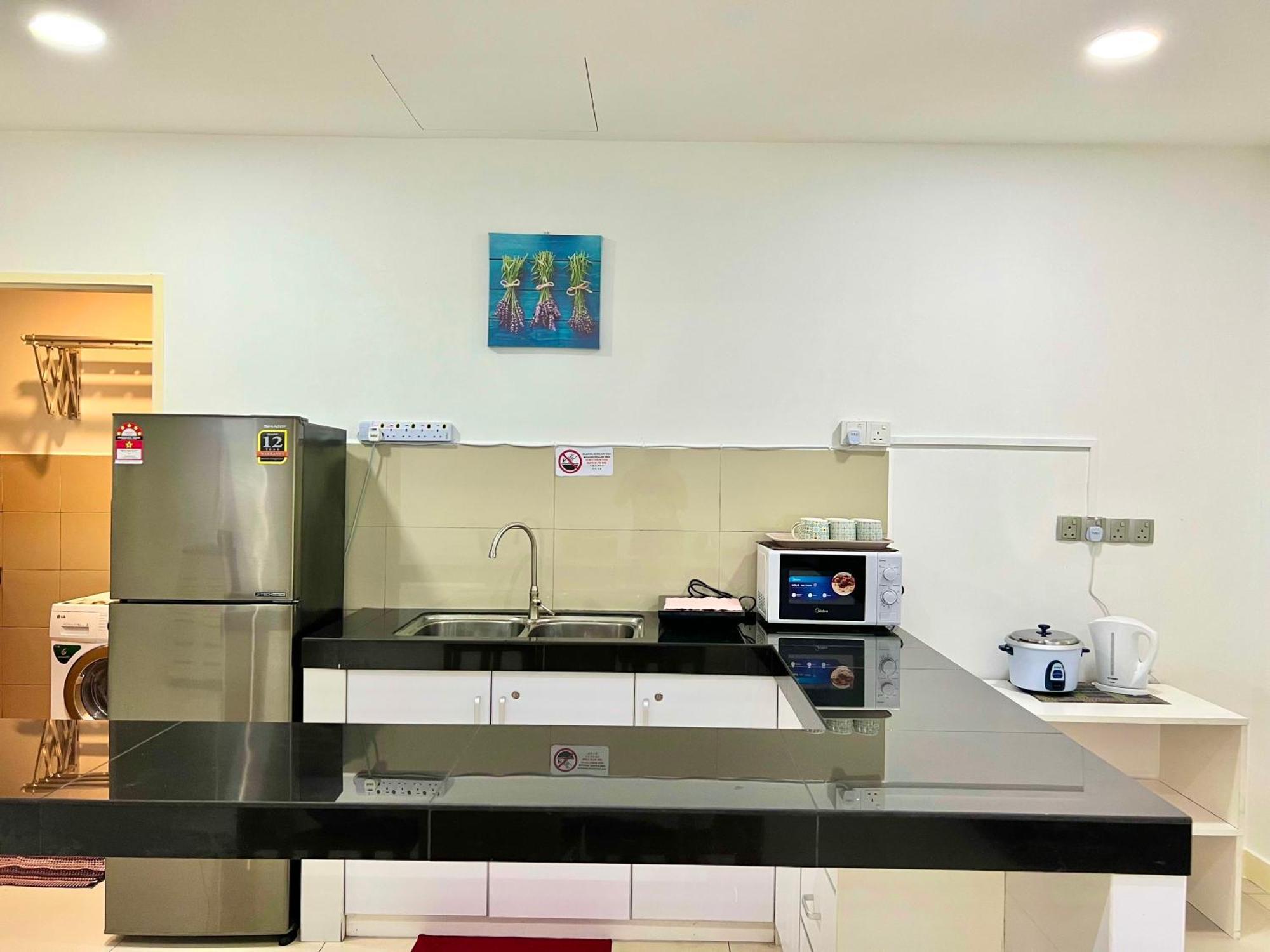 Capital O 90987 The Loft Residences Homestay @ Imago Shopping Mall 2 Kampong Sembulan Εξωτερικό φωτογραφία